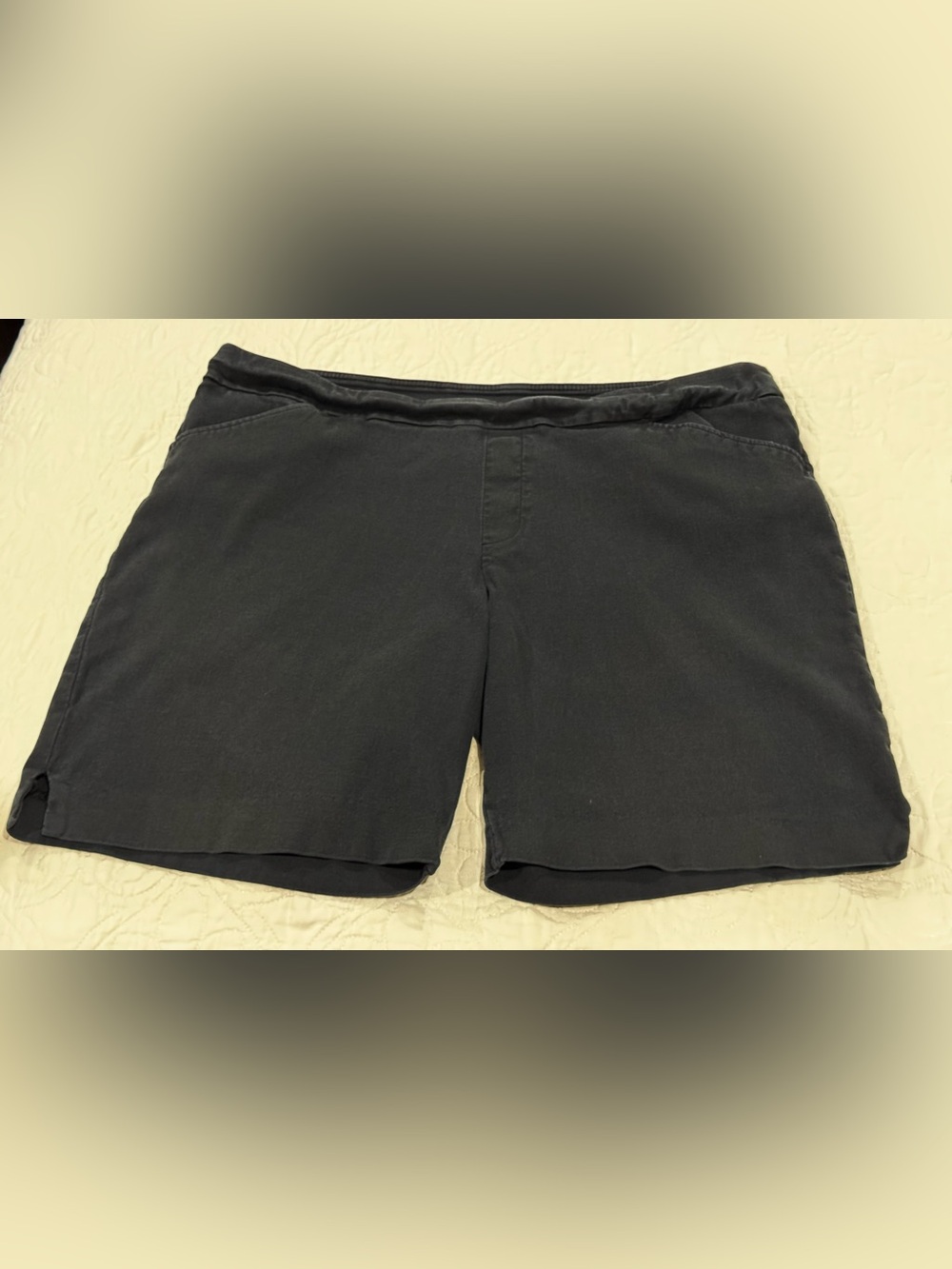 Time and Tru Black Pull-On Bermuda Shorts XXL (20)